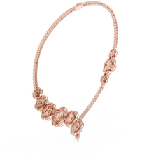 Load image into Gallery viewer, Flower Necklace