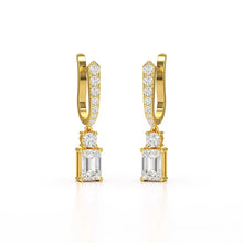 Load image into Gallery viewer, 4.42 Carat Emerald Shape Drop Earring